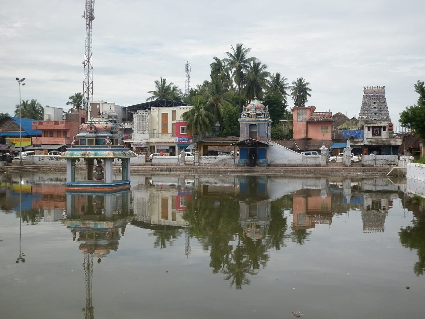 Dharbaranyeswarar Temple, Thirunallar (Saniswaran Temple)
